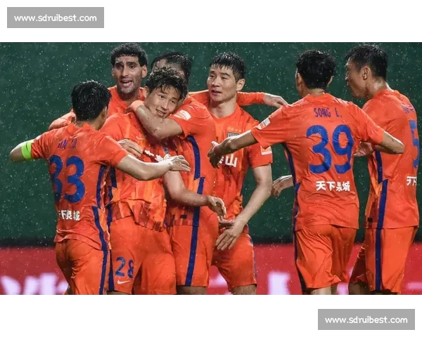 泰山 9 轮不败搅局争冠！媒体人：理顺即冲冠级